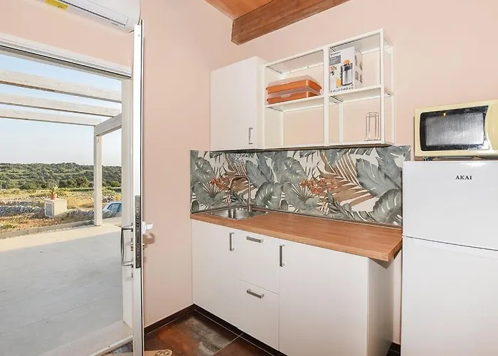 A Valata Di Donnafugata Villa *